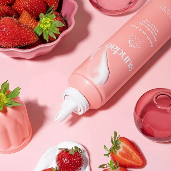 Sundae Whipped Shower Foam Strawberries & Cream